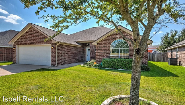 Building Photo - 3 br, 2 bath House - 2806 Phoenix Drive