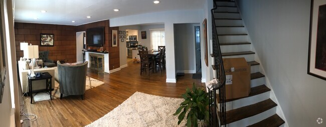 Building Photo - 300 Locust Lane