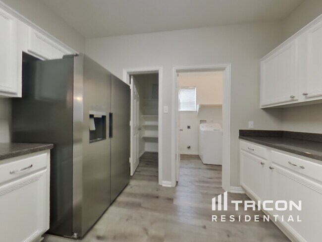 Foto del edificio - 1016 Oakcrest Drive Providence Village TX