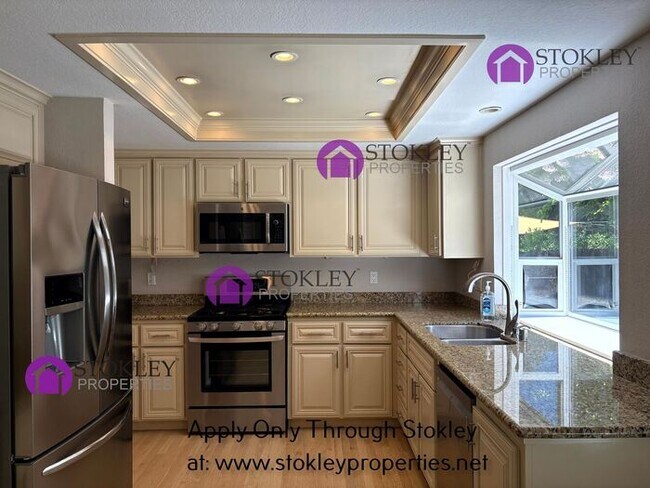 Foto del edificio - 5633 Mt Hood Ct
