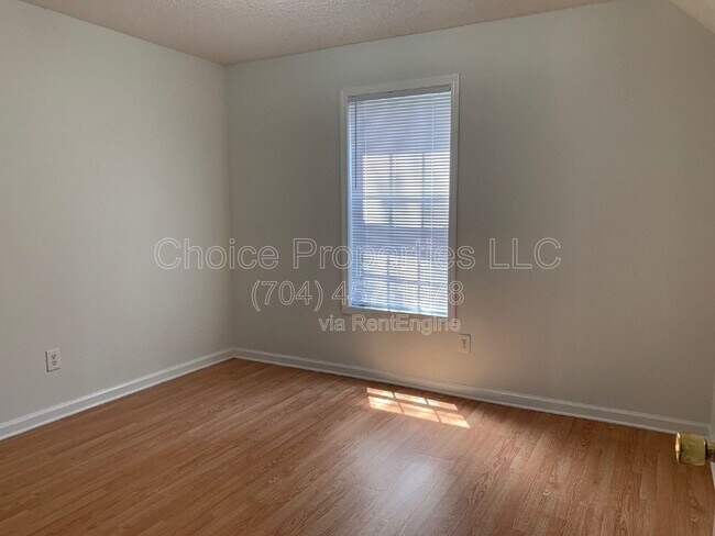 Foto del edificio - 56 Tribune Ave SW