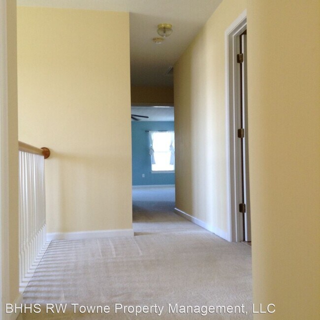 Building Photo - 4 br, 2.5 bath House - 3403 Arlo Court