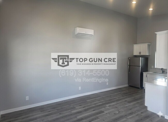 Foto del edificio - 4862-68 Fond Du Lac Ct