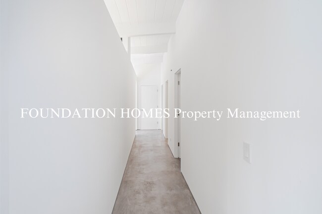 Foto del edificio - 4 br, 3 bath House - 7 Sarah Dr.