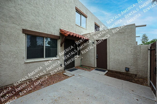 Building Photo - 4112 N 81st St