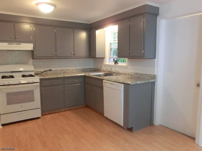 Foto del edificio - 261 David Hooper Dr