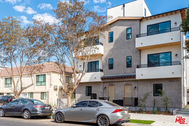 Foto del edificio - 10847 Morrison St