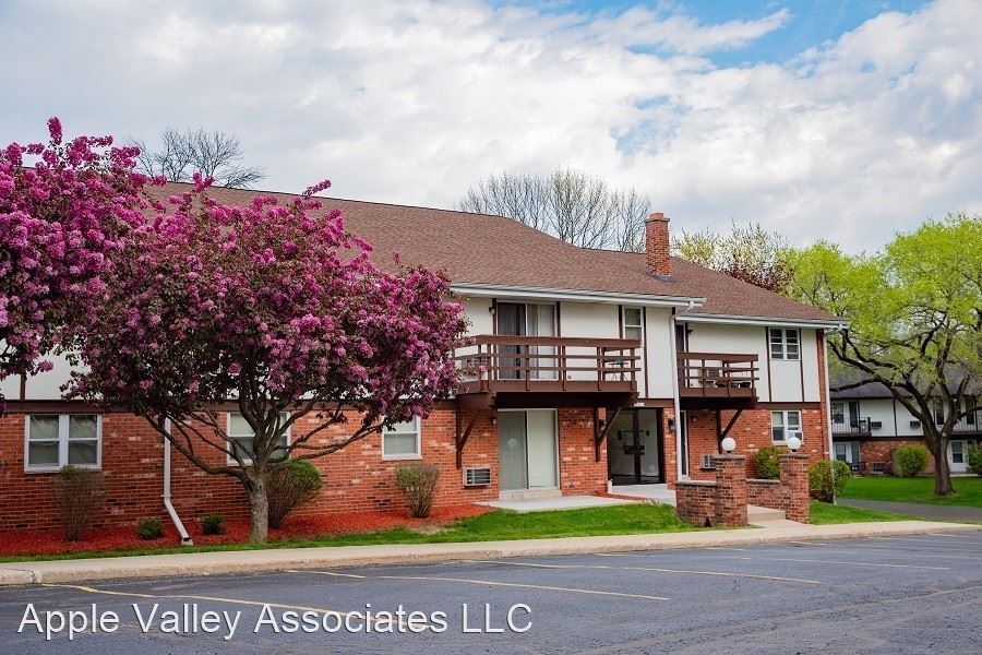 Primary Photo - w159n8311 Apple Valley Dr