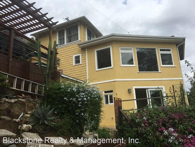 Building Photo - 2 br, 2 bath House - 8191 Mannix Drive