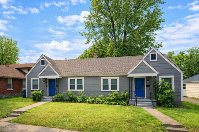 Building Photo - 2011 Waverly