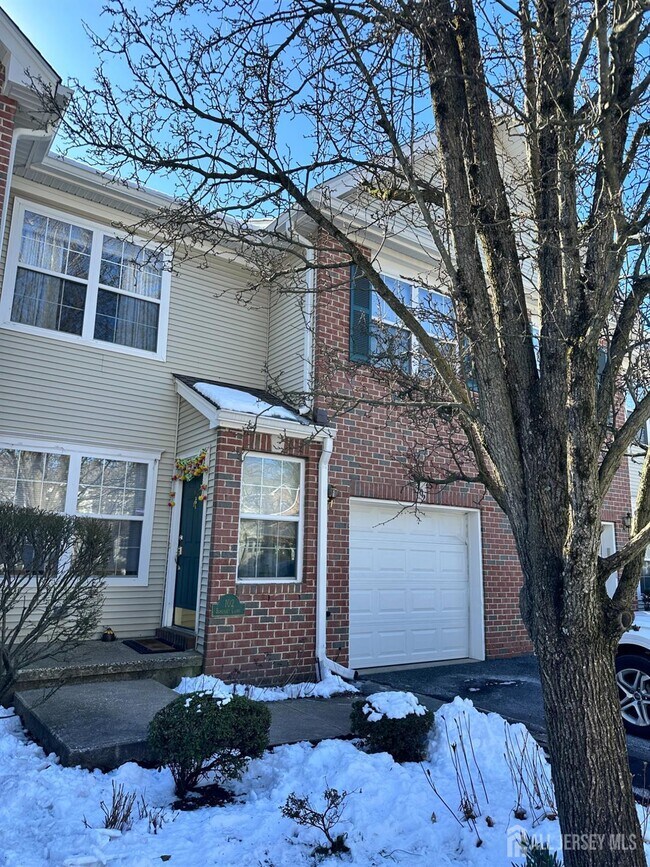 Foto del edificio - 102 Somerset Ct