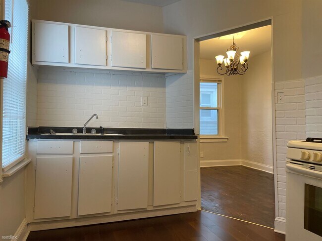 Building Photo - 2 br, 1 bath House - 24 Ruth St 24 RUTH ST...