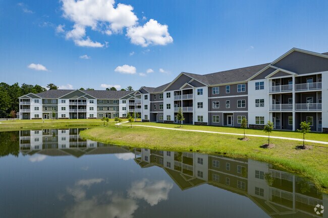 Foto del edificio - Lakeview Terrace