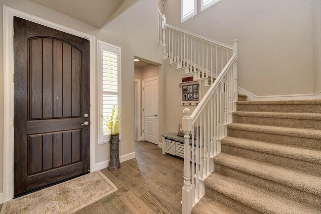 Building Photo - 5019 Verona Dr