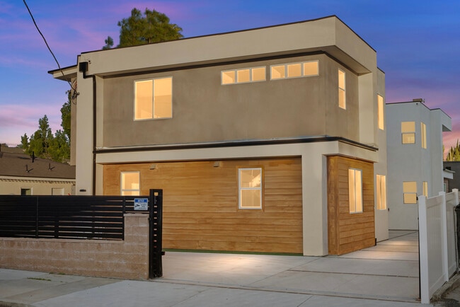 Building Photo - 8730 Etiwanda Ave