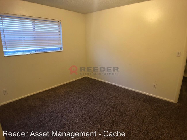 Building Photo - 257 W 600 N