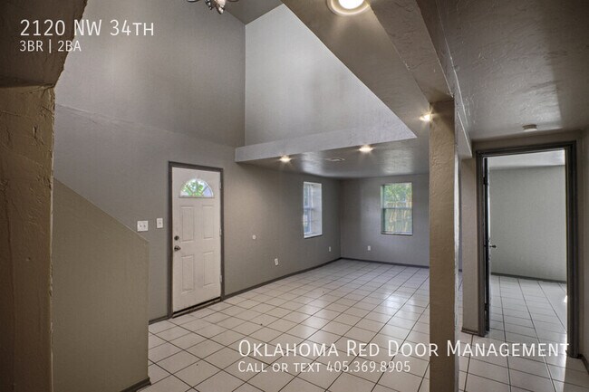 Foto del edificio - 2120 NW 34th-