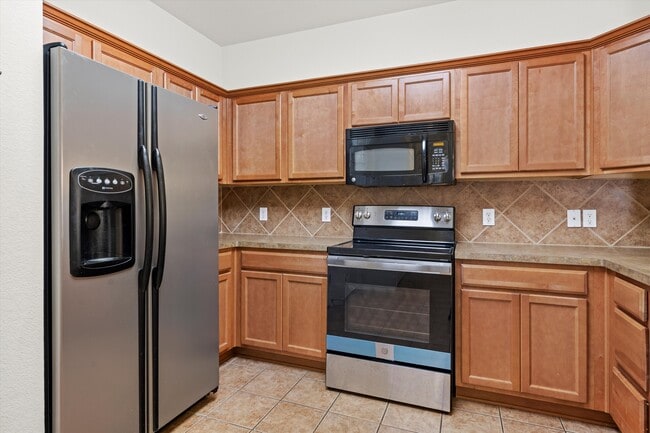 Foto del edificio - 2725 Hyde Park Dr