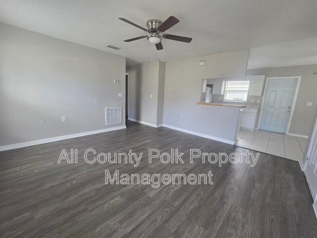 Building Photo - 220 S Eastside Dr