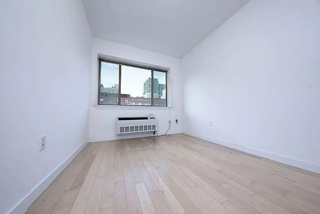 Foto del edificio - 392 Atlantic Avenue