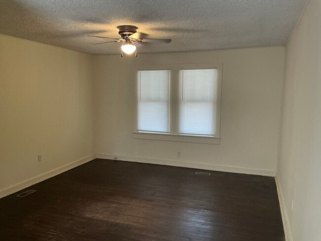 Foto del edificio - 1106 1/2 Roosevelt St