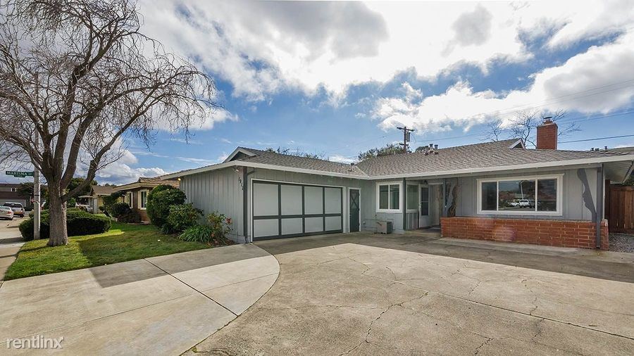 Foto principal - 4 br, 2 bath House - 1912 Playa St