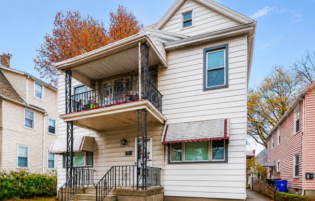 Photo - 1910 Coltman Rd Apartments