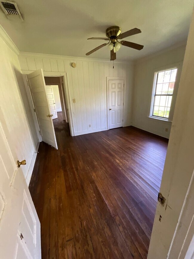 Foto del edificio - Section 8 Approved