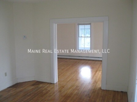 Building Photo - 133 Second St.-