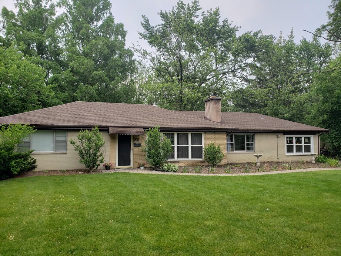 311 Cottonwood Rd, Northbrook, IL 60062 House Rental in Northbrook, IL