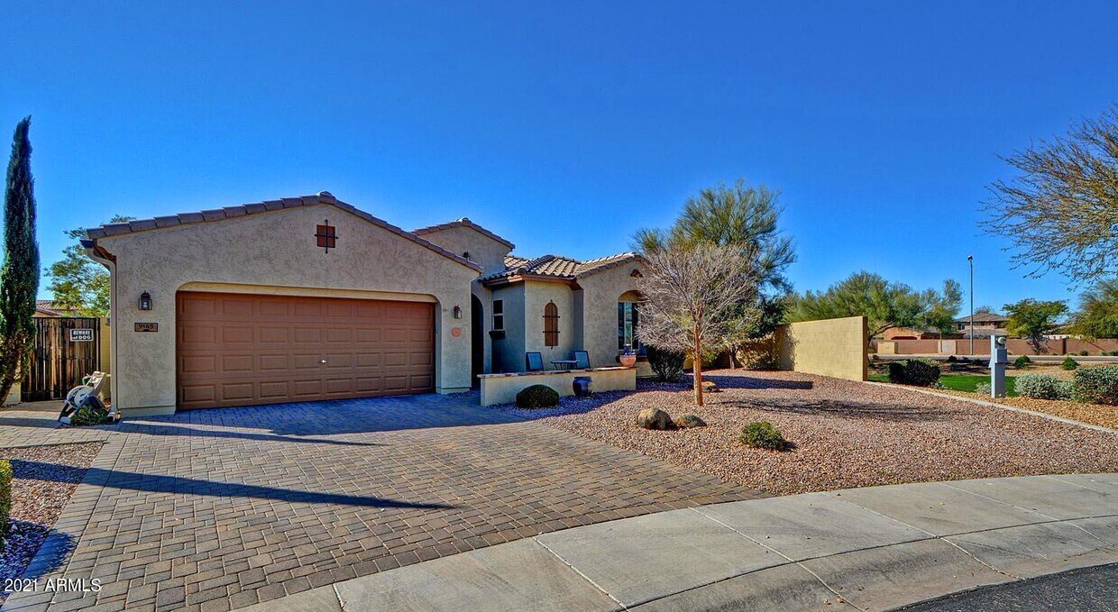 Foto principal - 9165 W Buckhorn Trail