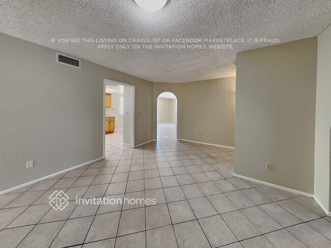 Building Photo - 13802 N 45th Ave