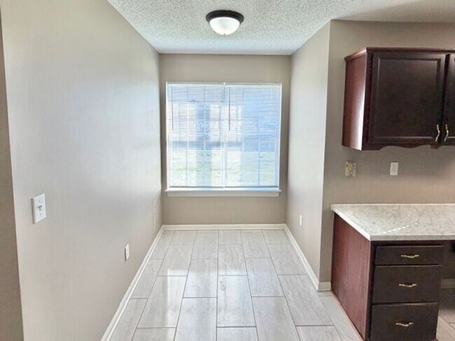 Foto del edificio - Spacious 3 Bedroom 2 Bath Home With Large Bonus Room Availalbe In Southaven