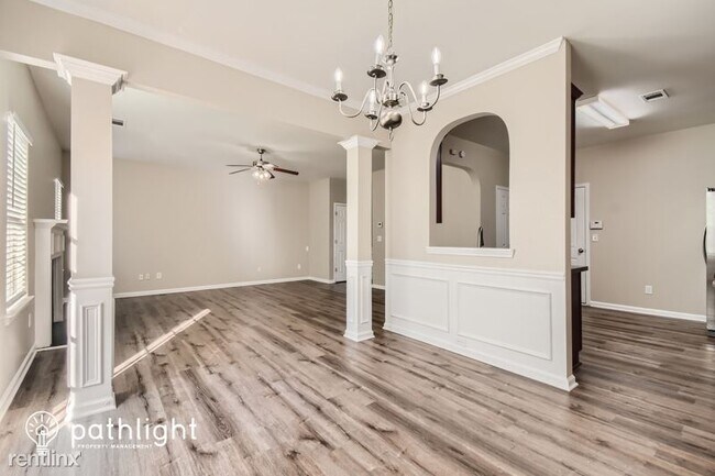 Building Photo - 3 br, 2.5 bath House - 30 Silver Willow Wa...