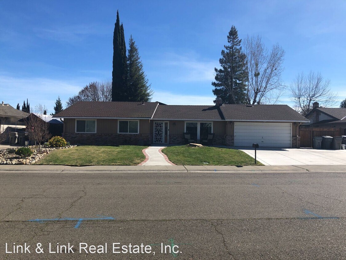 Primary Photo - 3 br, 2.5 bath House - 781 Apricot Avenue