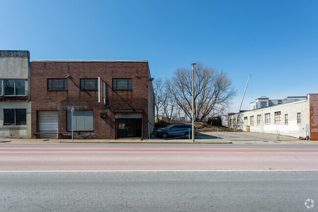 Building Photo - 1595-1599 Columbus Ave