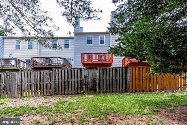 Building Photo - 6211 William Mosby Dr