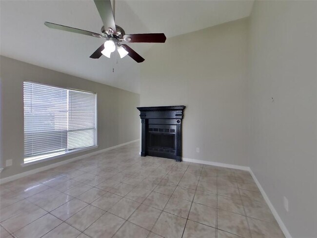 Foto del edificio - 8711 Croteau Dr