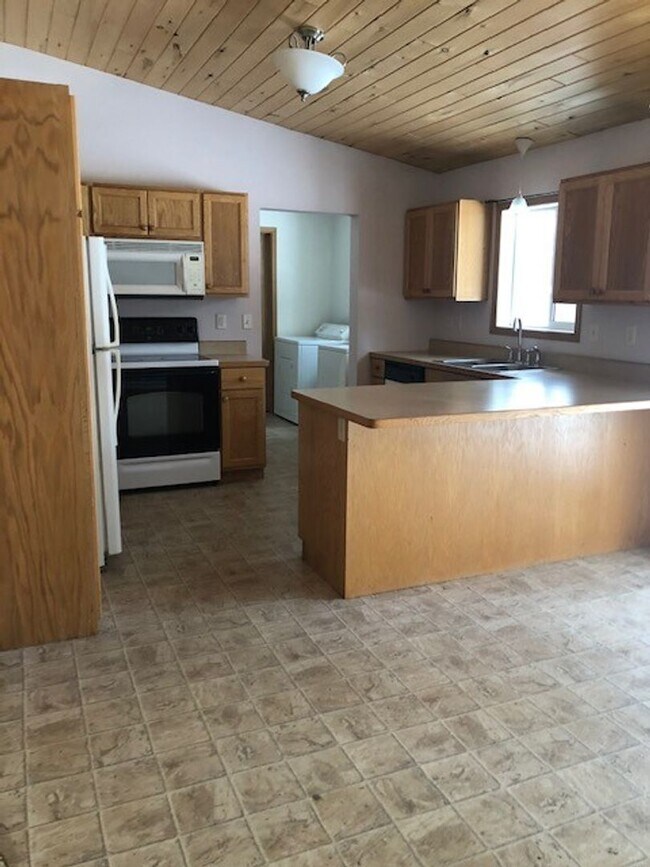 Building Photo - 12858 Woodfern Lane - Dreiske
