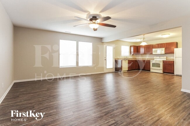 Building Photo - 8715 Hosta Way