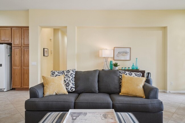 Building Photo - 80570 Hoylake Dr