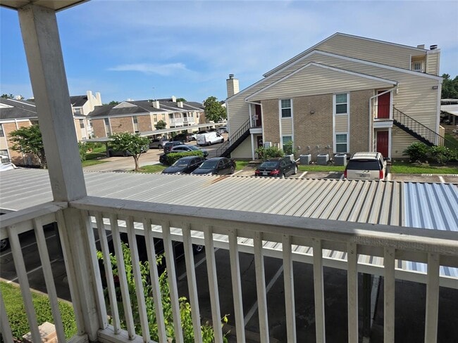 Building Photo - 2750 Holly Hall St
