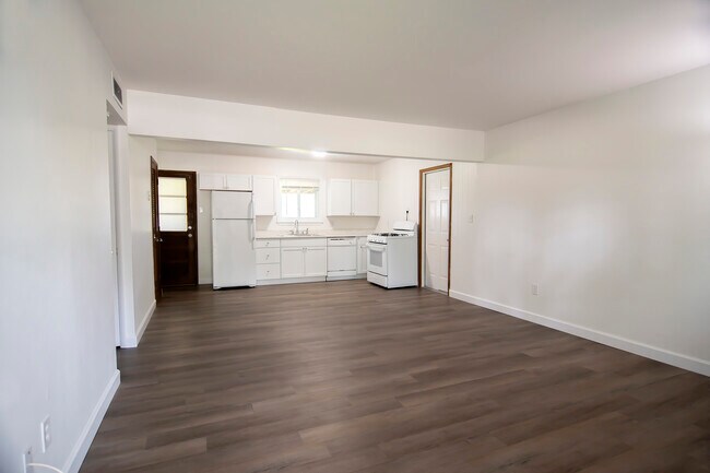 Foto del edificio - 915 Saint Paul Ln