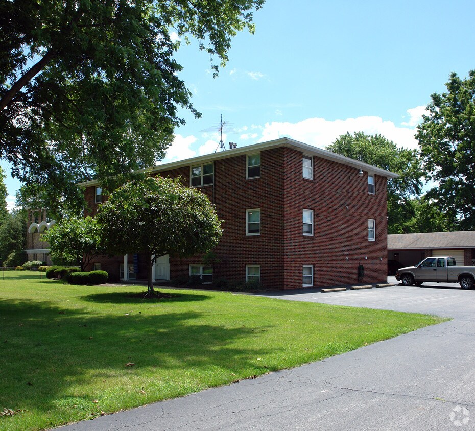 Primary Photo - 2180 Reeves Rd