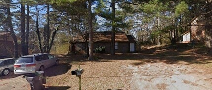 Building Photo - 324 Lexington Dr