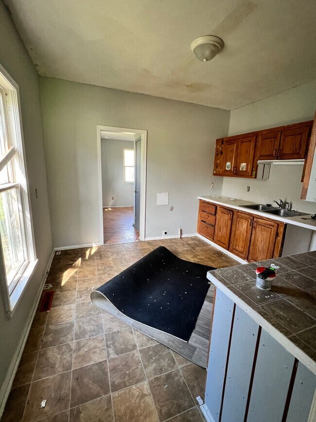 Building Photo - Coming Soon!!!! Remodeled