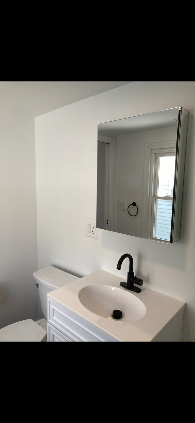 Baño - 31 Merritt Ave 2nd Floor