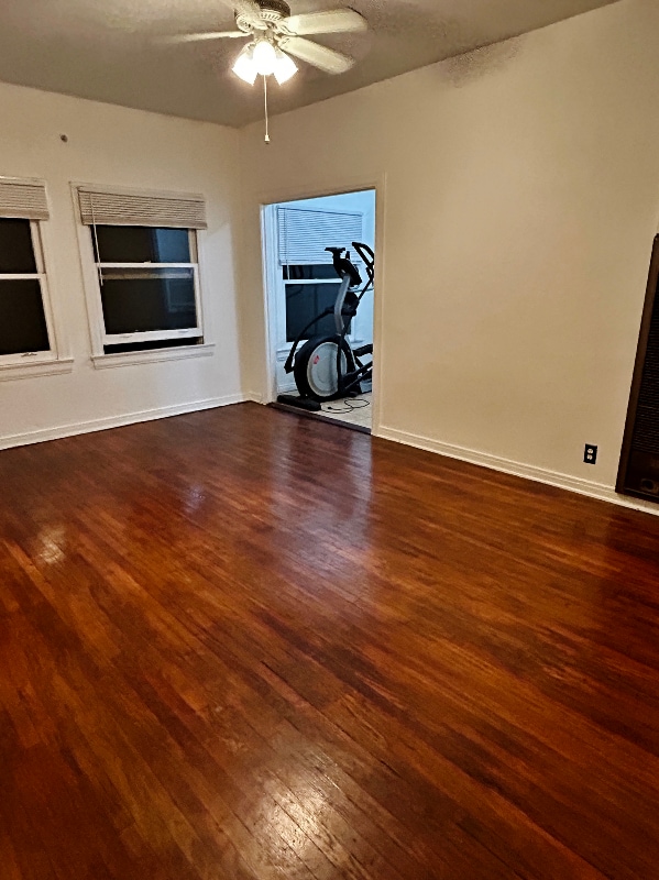 Building Photo - 2025 Cheremoya Ave