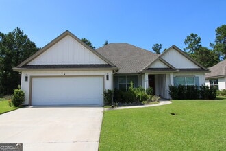 Building Photo - 28 Redington Dr