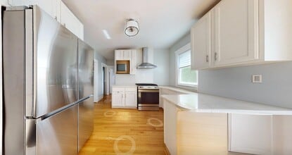 Building Photo - 47 Lasell St